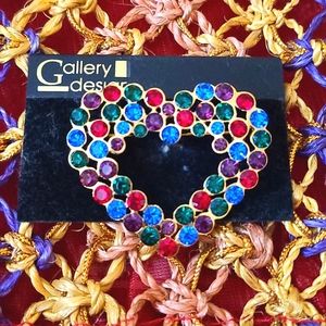 Vintage Gallery Design Heart Brooch
